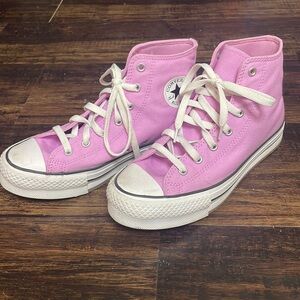 Women’s platform high top converse